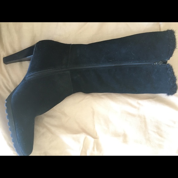 ✨✨St. John’s Bay Leather Upper Boots - Picture 3 of 9